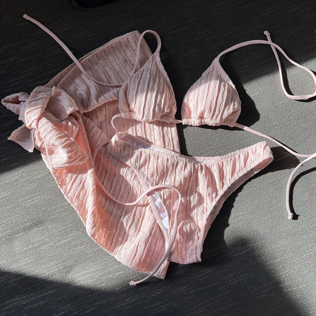 2025 Nuevo traje de baño europeo y americano de tres piezas sin espalda con correa de cordón Bikini Bikini Traje de baño de tres piezas