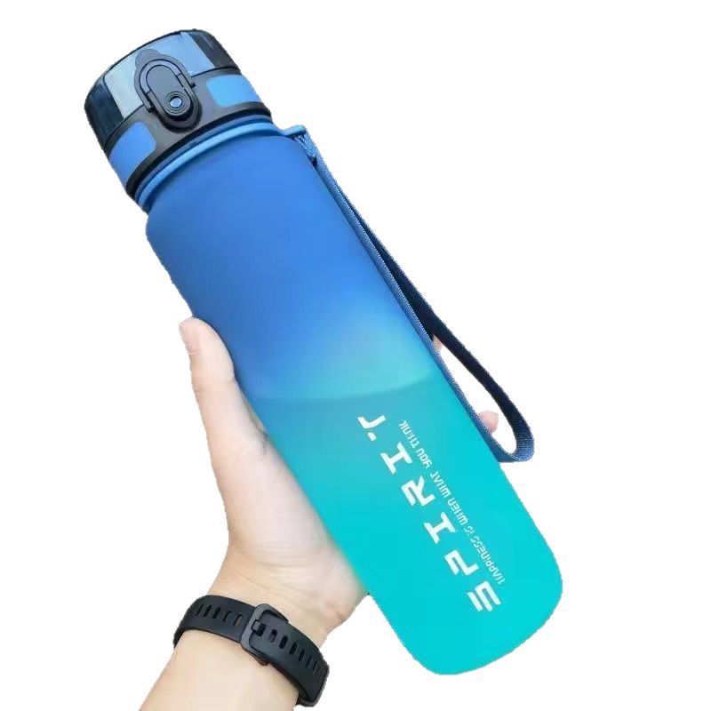Botella de agua deportiva para niños 2025 Nuevo verano portátil resistente a altas temperaturas olla de fitness para estudiantes taza de agua de gran capacidad al aire libre